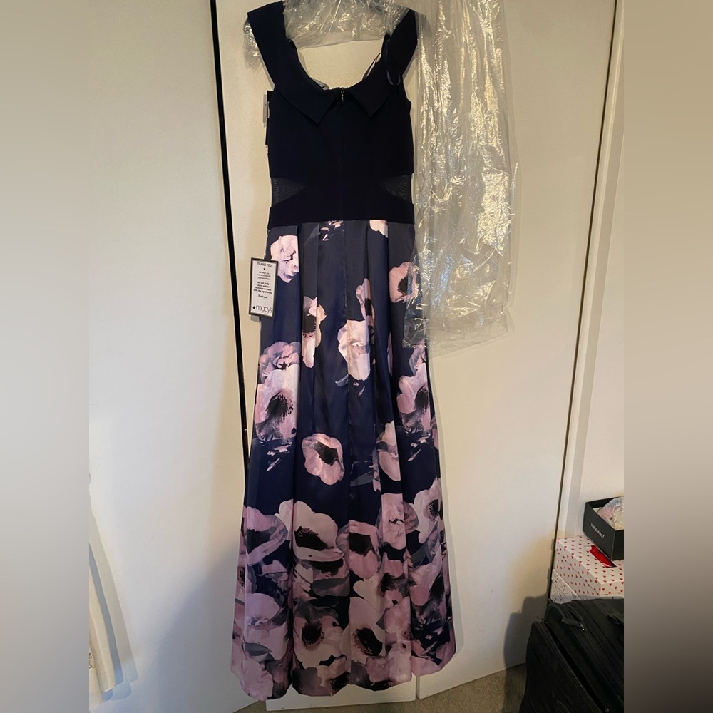 XSCAPE Off-The-Shoulder Floral-Print Floor Length Gown Size 4 Color Navy Floral - Picture 11 of 14